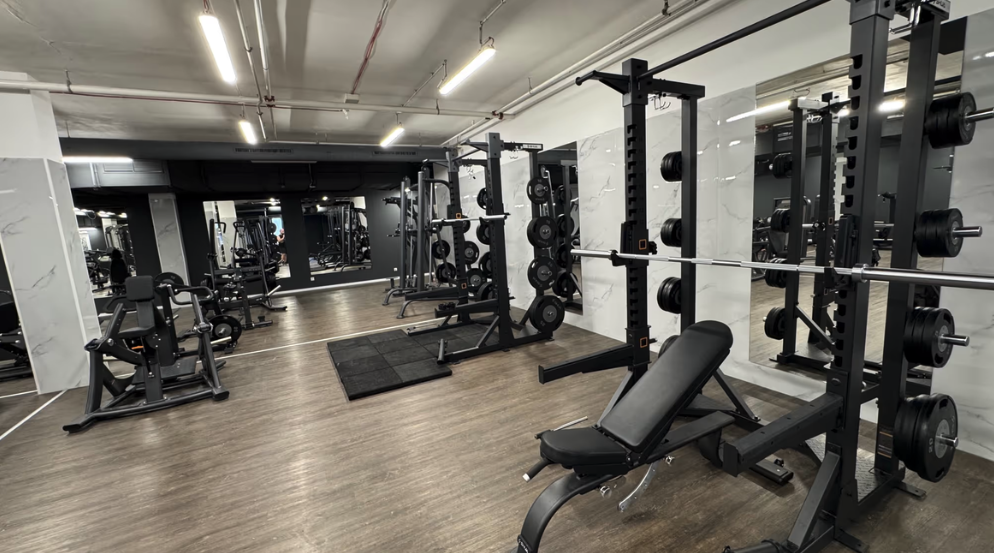 Squat racky a Smith machine v METAGYM Příbram